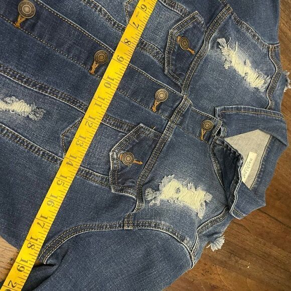 Machine Shredded Denim Jacket - Picture 6 of 9